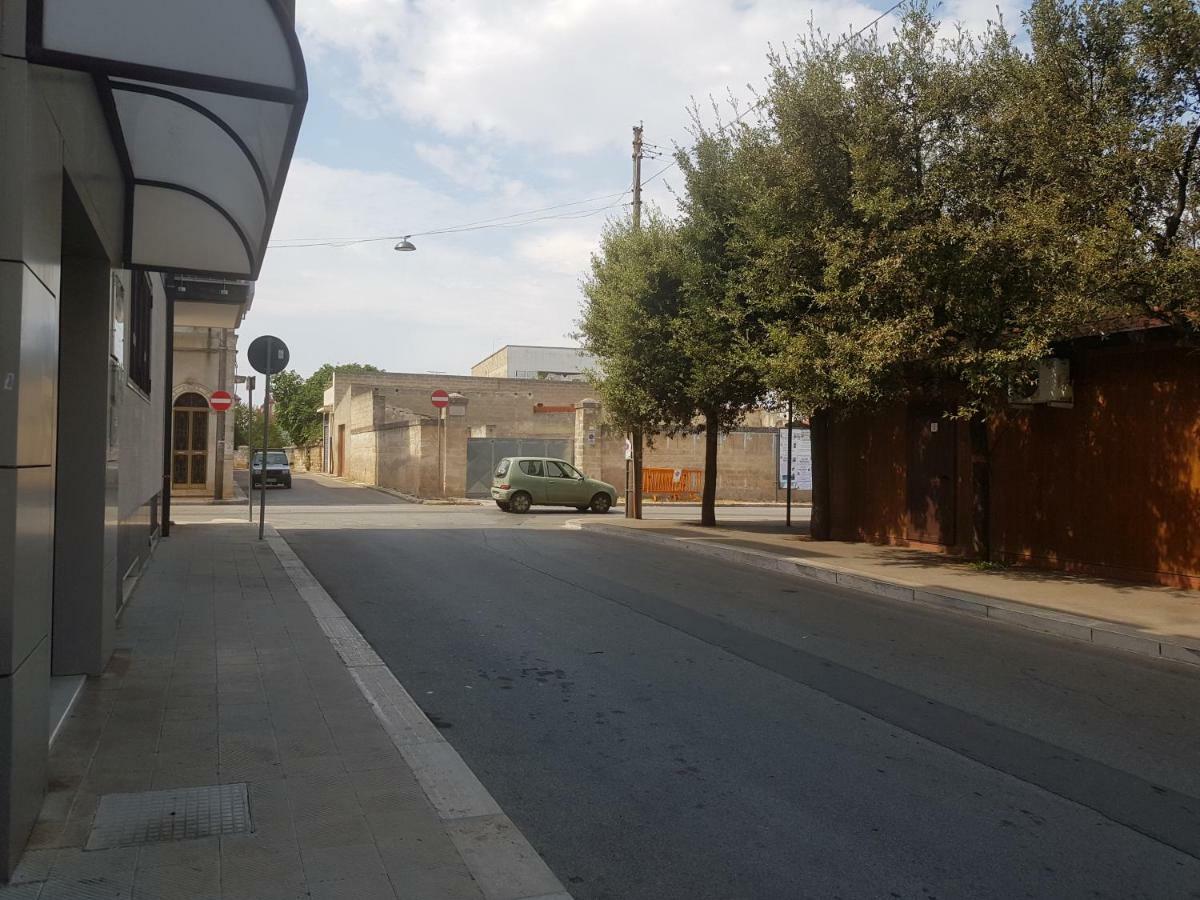 "La Casa Di Mariagrazia" Rooms Con Cucina Condivisa E Terrazza Sammichele Di Bari المظهر الخارجي الصورة